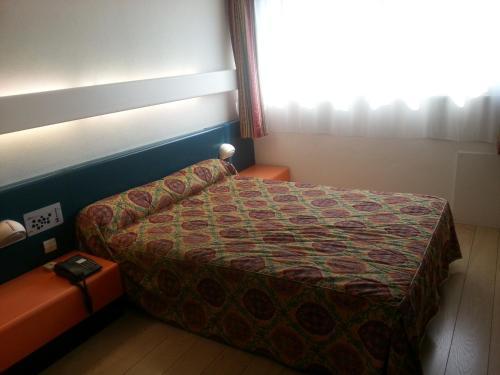 Hotel Urbain V Манд Екстер'єр фото