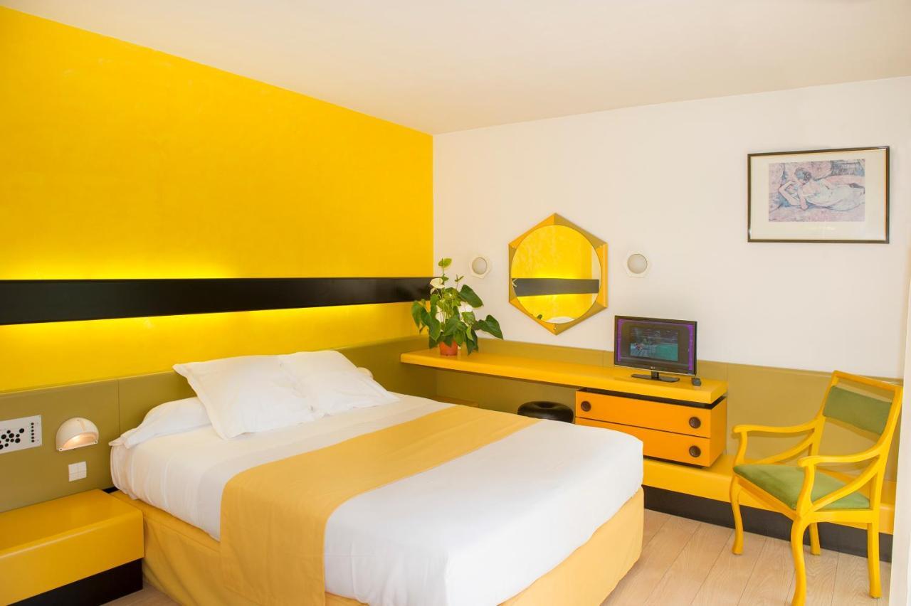 Hotel Urbain V Манд Екстер'єр фото