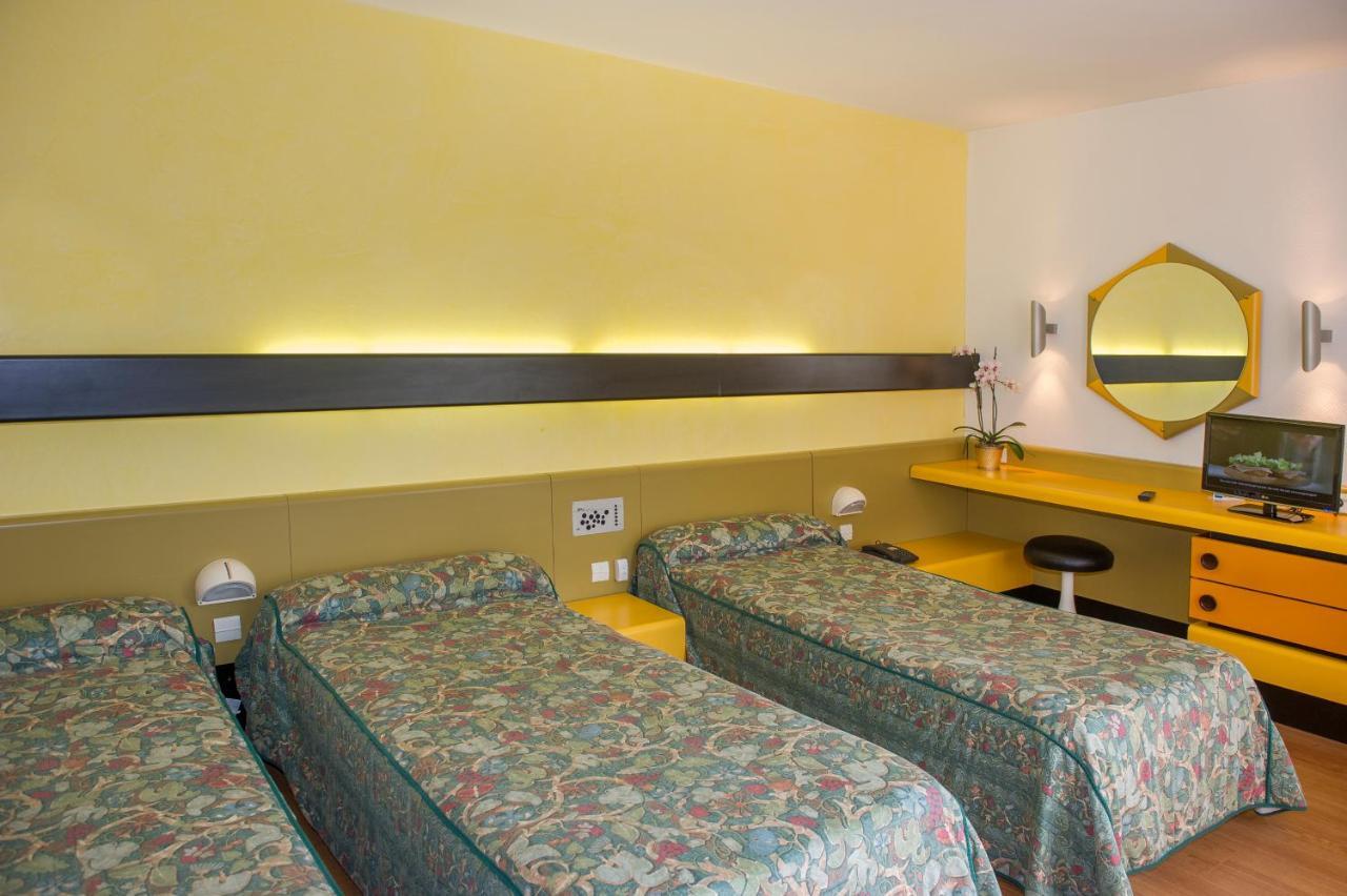 Hotel Urbain V Манд Номер фото