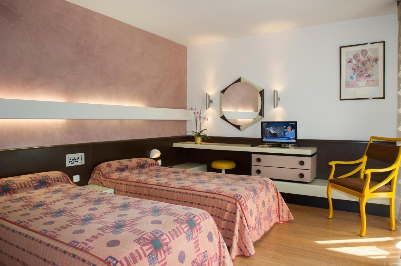 Hotel Urbain V Манд Номер фото